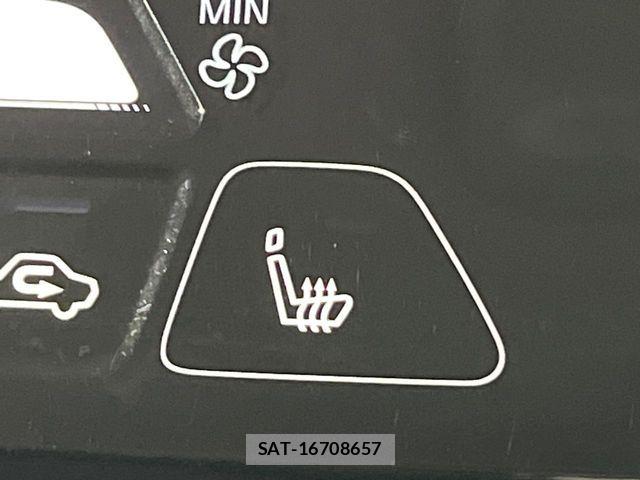 Nissan ROOX 2023-09 6677854-9