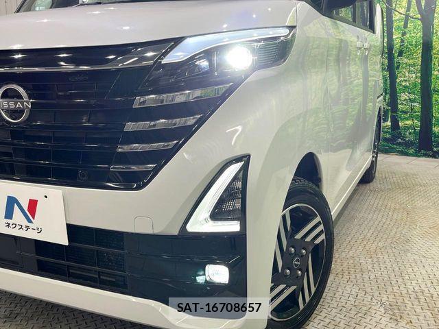 Nissan ROOX 2023-09 6677854-12
