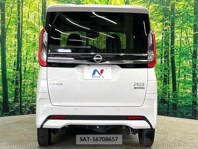 Nissan ROOX 2023-09 6677854-15