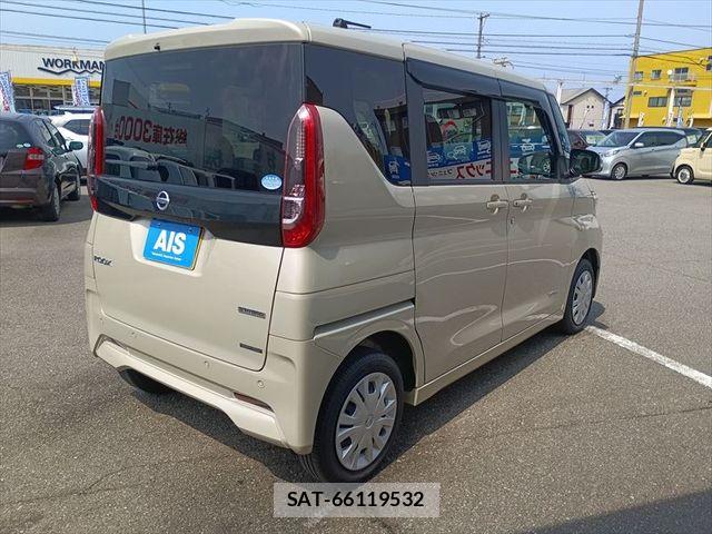 Nissan ROOX 2020-07 6682847-2