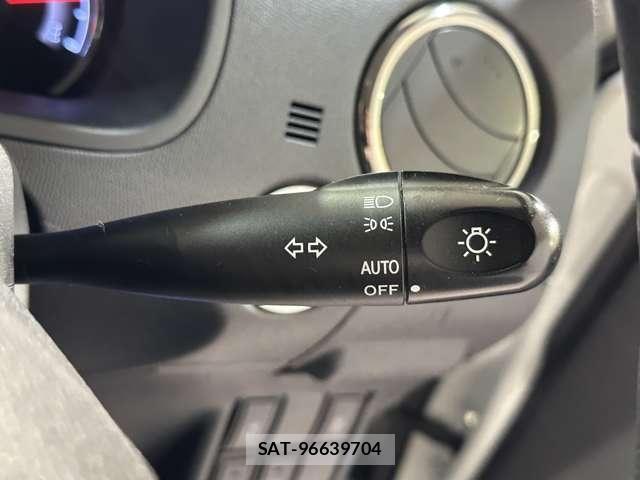 Nissan ROOX 2011-11 6717202-11