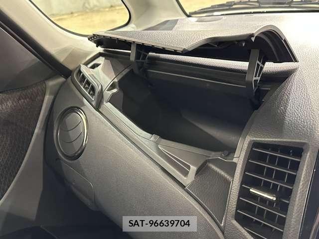 Nissan ROOX 2011-11 6717202-26