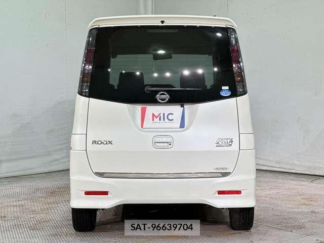 Nissan ROOX 2011-11 6717202-5