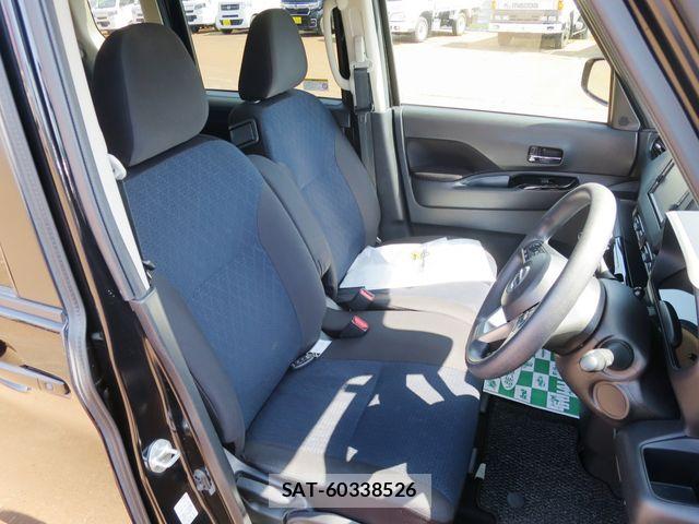 Nissan ROOX 2022-07 6912249-11