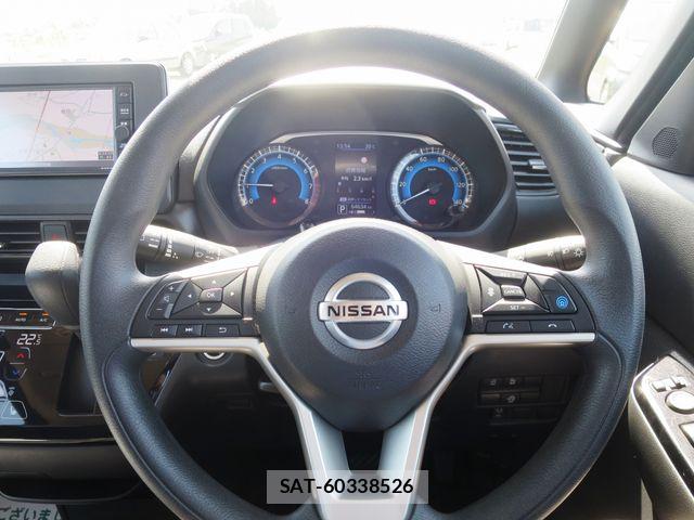 Nissan ROOX 2022-07 6912249-13