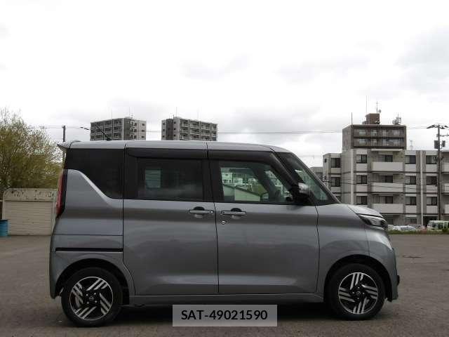 Nissan ROOX 2023-06 6912236-26
