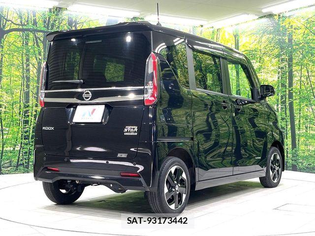 Nissan ROOX 2021-03 6912244-17