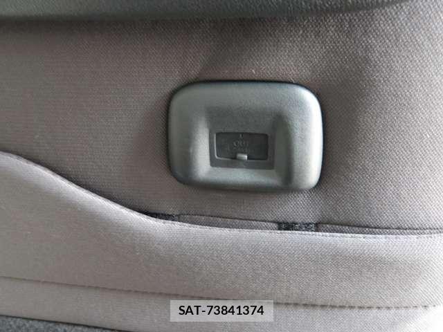 Nissan ROOX 2020-07 6912245-25