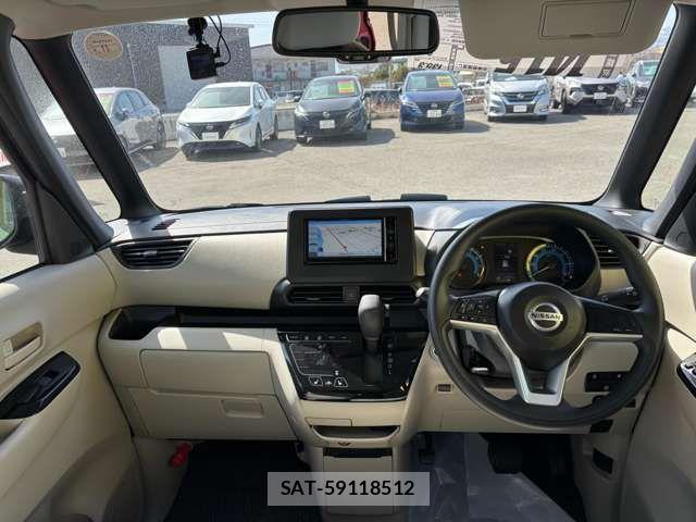 Nissan ROOX 2022-11 6912246-2