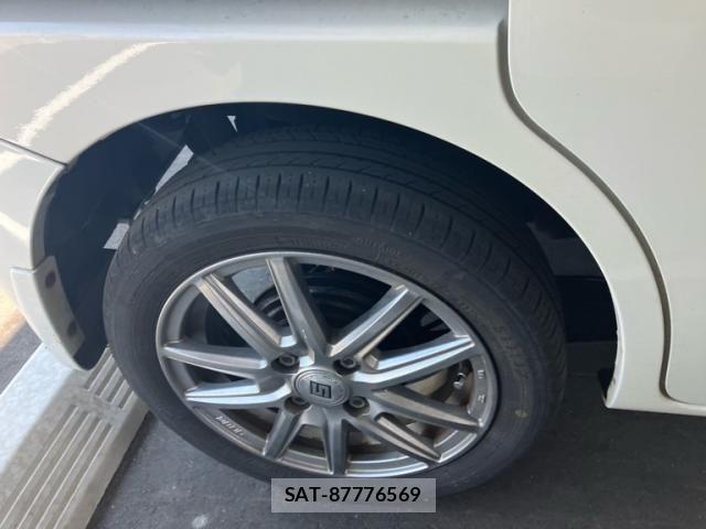 Nissan ROOX 2012-07 6912252-3