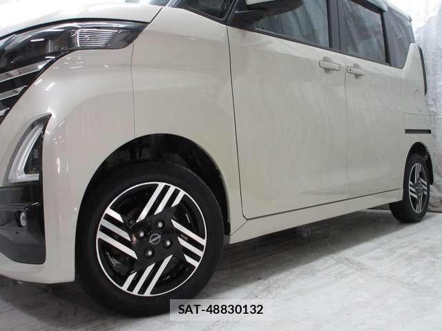 Nissan ROOX 2023-04 6997833-9