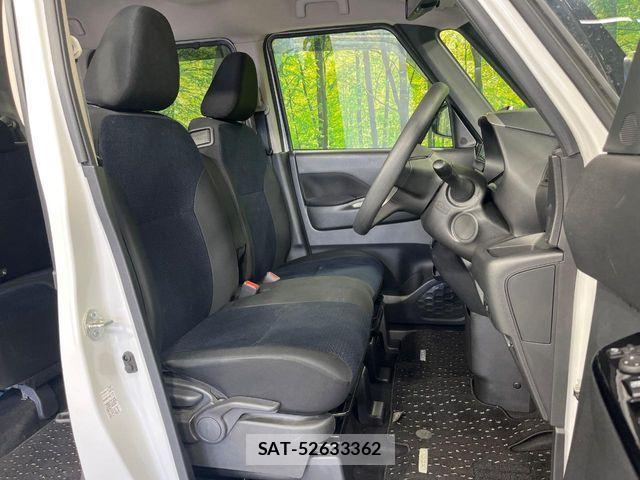 Nissan ROOX 2021-04 7021455-7