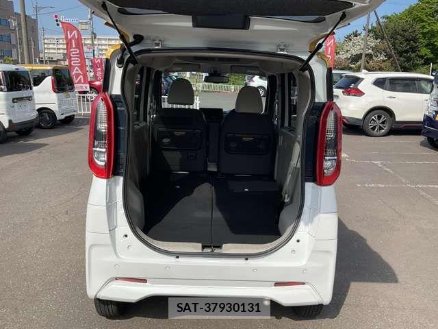 Nissan ROOX 2023-05 7060535-17