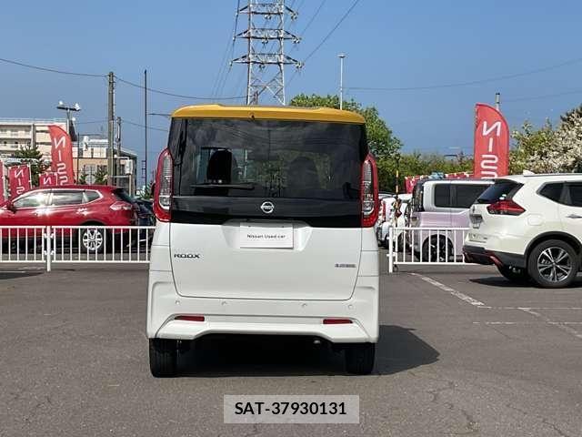 Nissan ROOX 2023-05 7060535-25