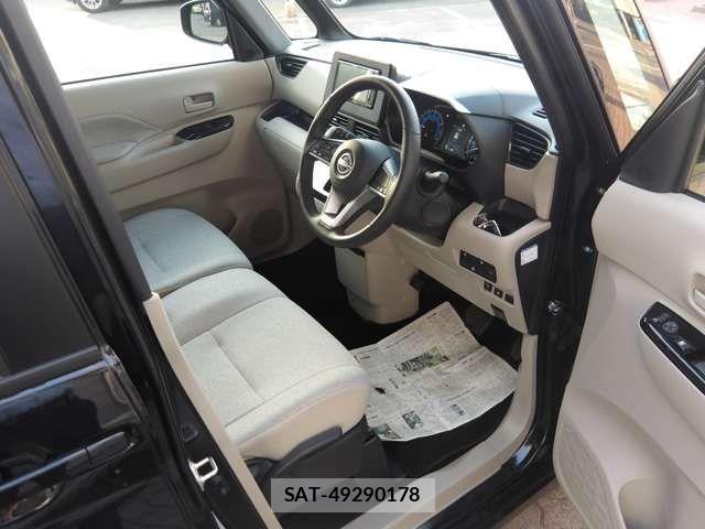 Nissan ROOX 2023-11 7060534-9