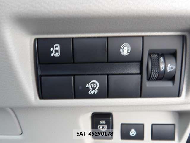 Nissan ROOX 2023-11 7060534-6