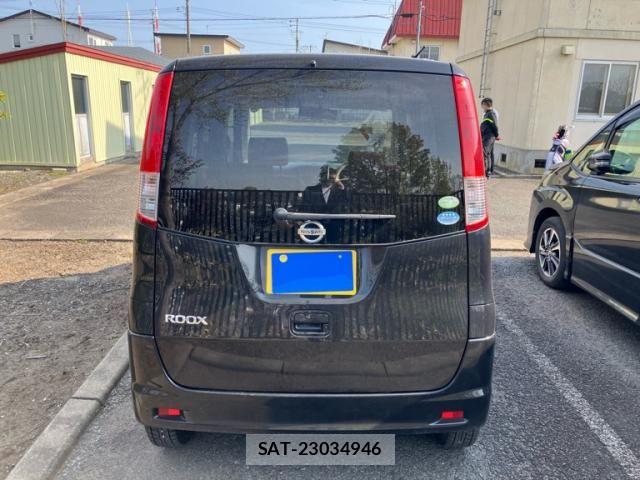 Nissan ROOX 2011-06 7224482-9