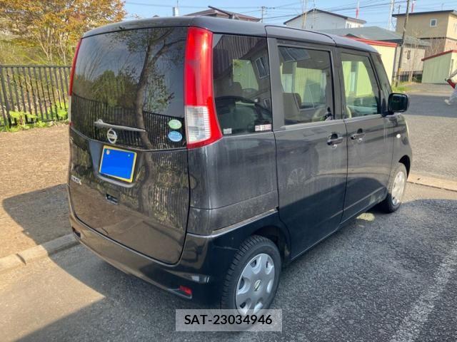 Nissan ROOX 2011-06 7224482-10