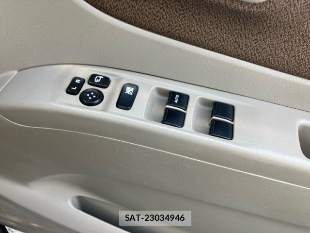 Nissan ROOX 2011-06 7224482-20