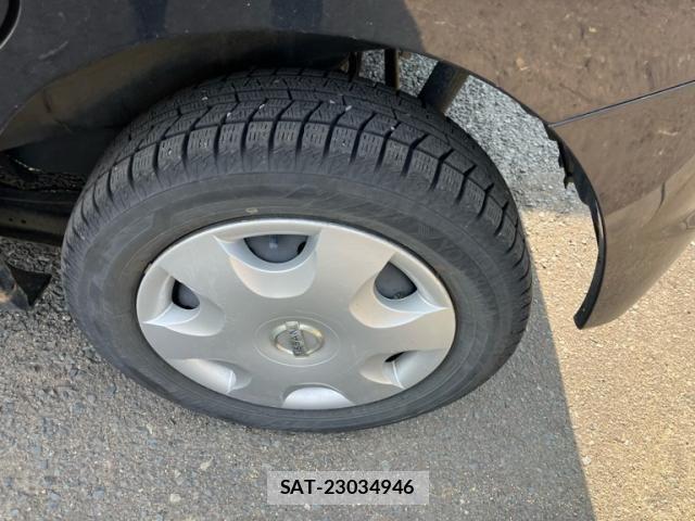 Nissan ROOX 2011-06 7224482-6