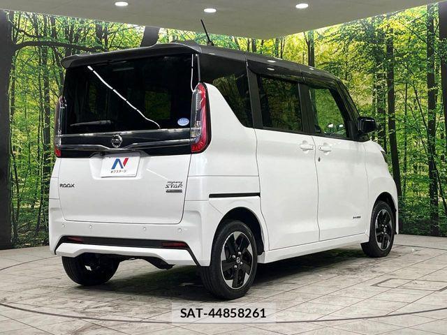 Nissan ROOX 2021-07 7252171-17