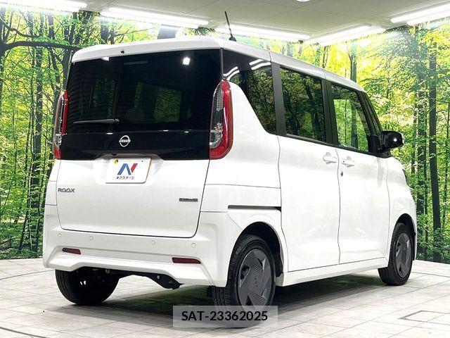 Nissan ROOX 2023-07 7252172-17