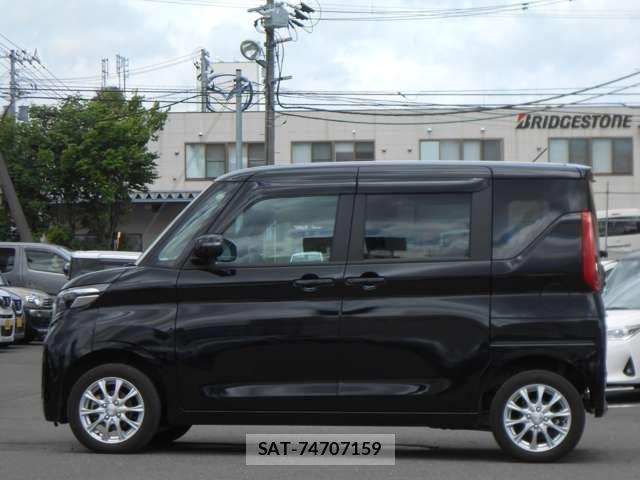 Nissan ROOX 2023-09 7329876-28