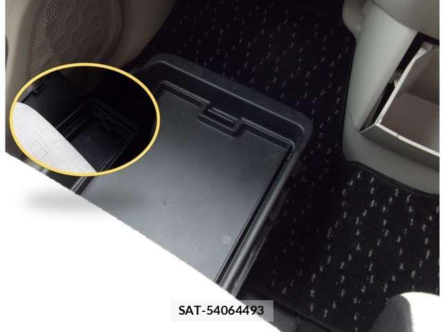 Nissan ROOX 2021-09 7329879-9