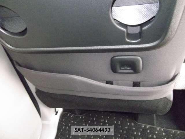 Nissan ROOX 2021-09 7329879-13