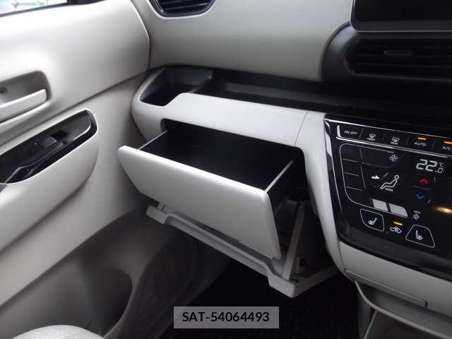 Nissan ROOX 2021-09 7329879-23