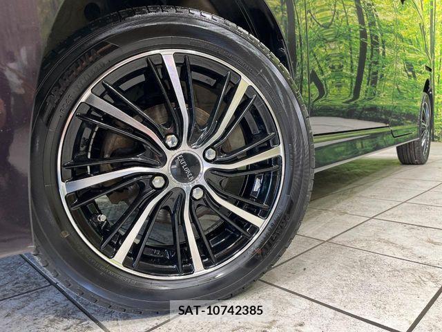 Nissan ROOX 2012-05 7359675-12