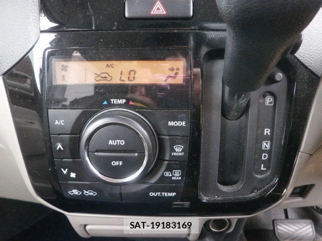 Nissan ROOX 2011-09 7457485-10