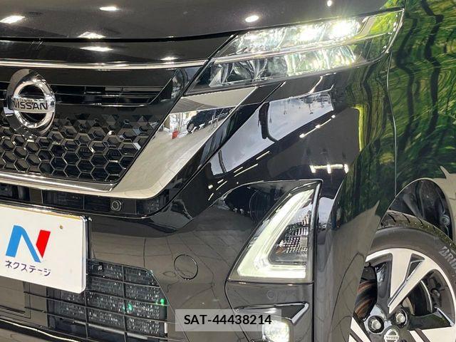 Nissan ROOX 2021-07 7502683-11