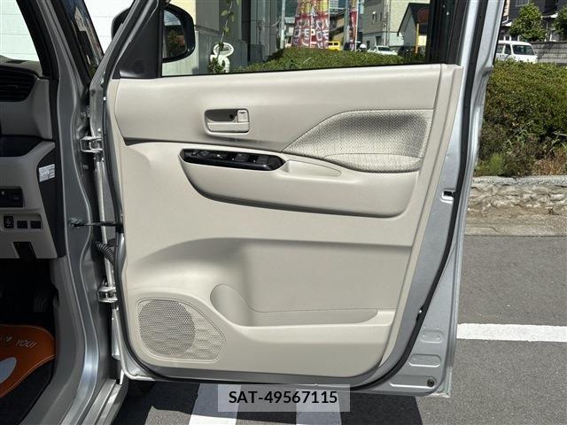 Nissan ROOX 2022-04 7502688-16