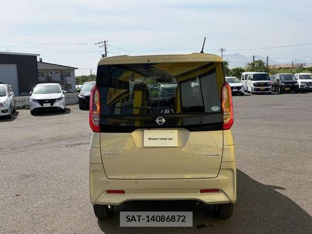 Nissan ROOX 2021-04 7502684-29