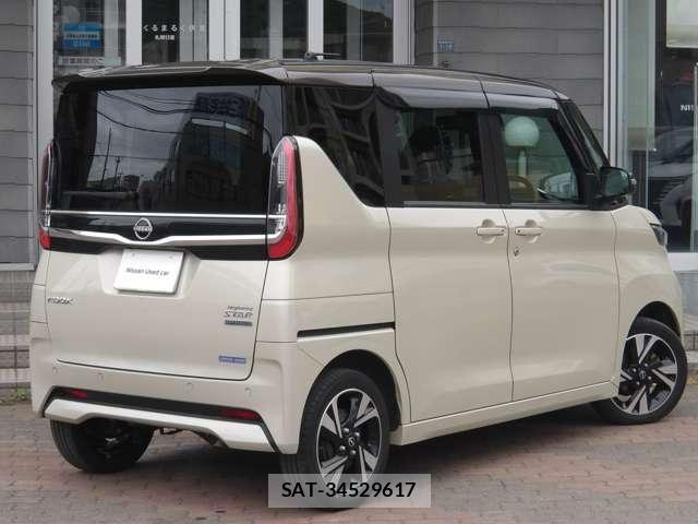 Nissan ROOX 2023-09 7619709-1