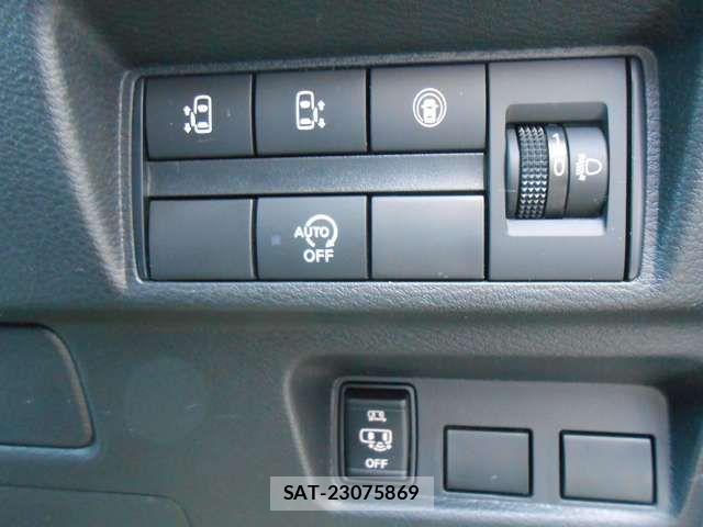 Nissan ROOX 2022-05 7619710-4