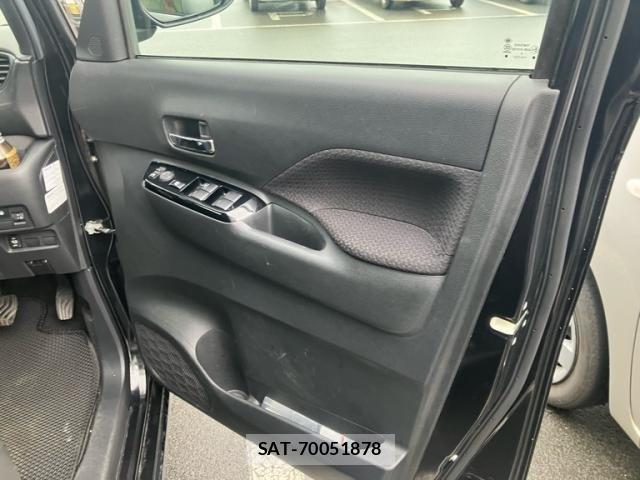 Nissan ROOX 2020-08 7619712-3