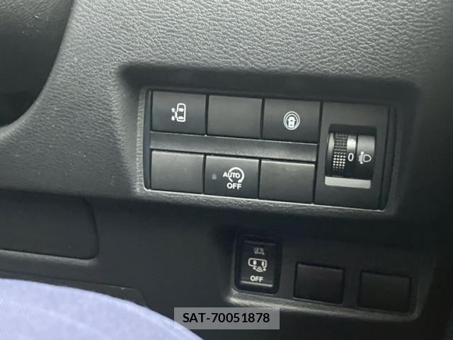 Nissan ROOX 2020-08 7619712-5