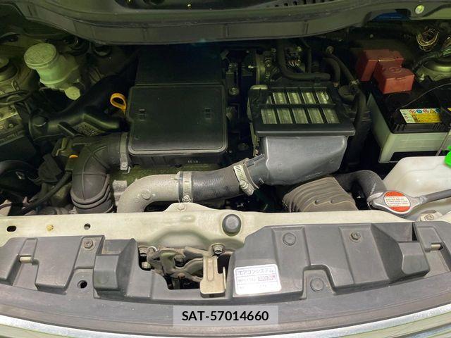 Nissan ROOX 2011-10 7619714-17