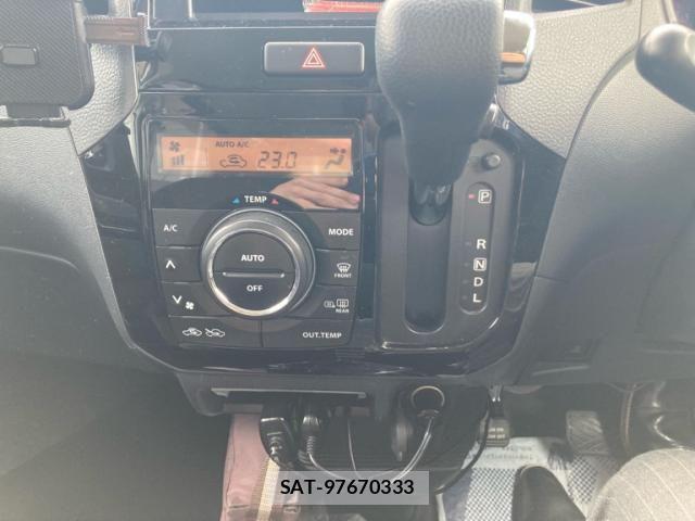 Nissan ROOX 2010-06 7619713-20