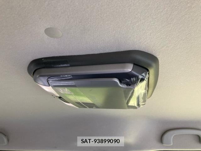 Nissan ROOX 2011-07 7728181-23
