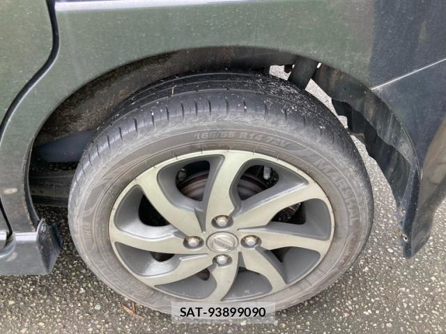 Nissan ROOX 2011-07 7728181-8