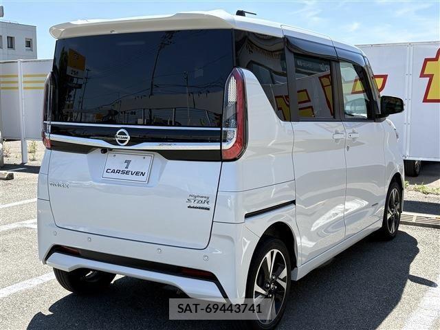 Nissan ROOX 2021-09 7728167-6