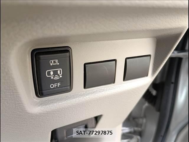 Nissan ROOX 2022-04 7728178-21