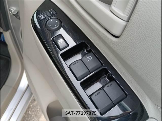 Nissan ROOX 2022-04 7728178-28