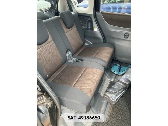Nissan ROOX 2013-02 7879241-17