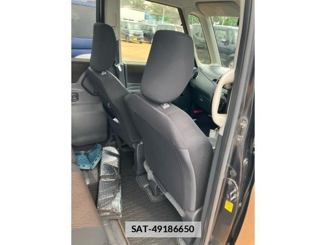 Nissan ROOX 2013-02 7879241-18