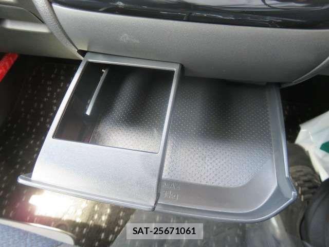 Nissan ROOX 2020-03 7879239-18