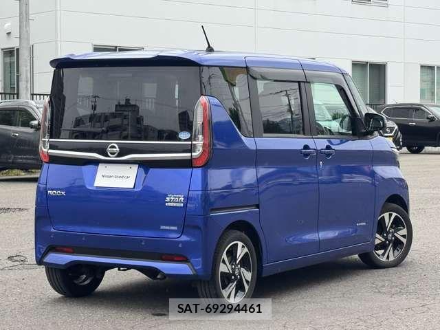 Nissan ROOX 2022-03 7980892-1